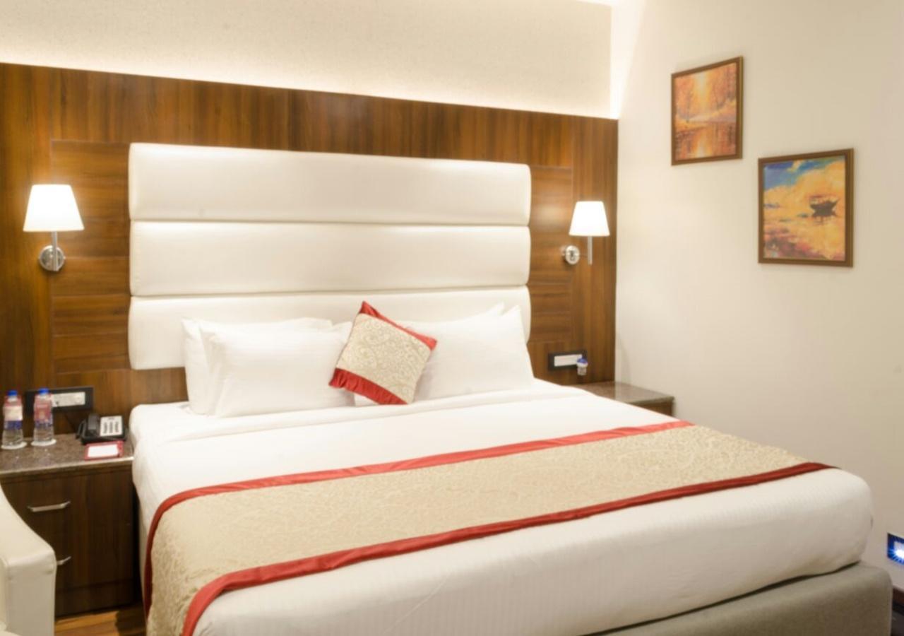 Ss Lumina Hotel บังกาลอร์ ภายนอก รูปภาพ