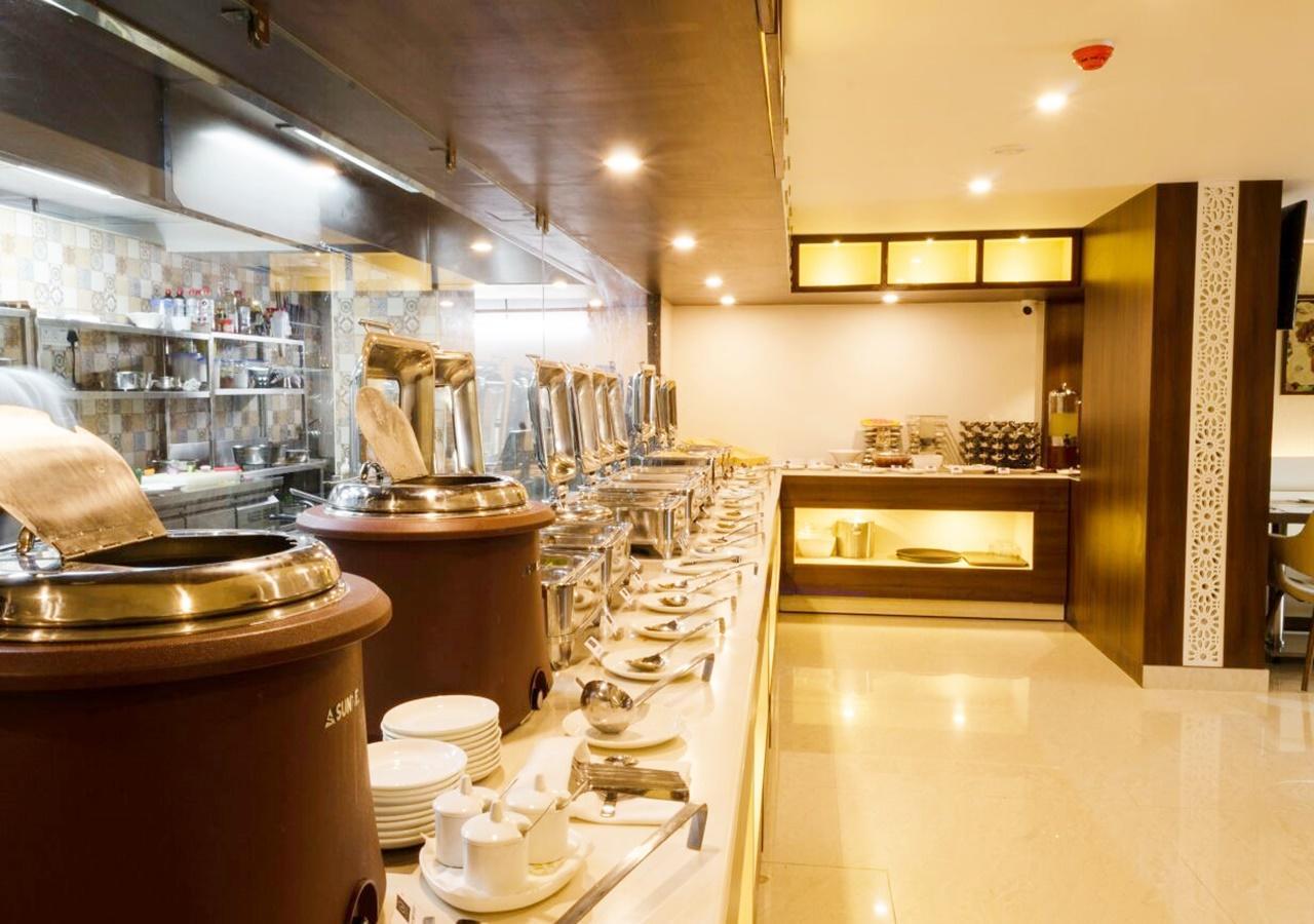 Ss Lumina Hotel บังกาลอร์ ภายนอก รูปภาพ