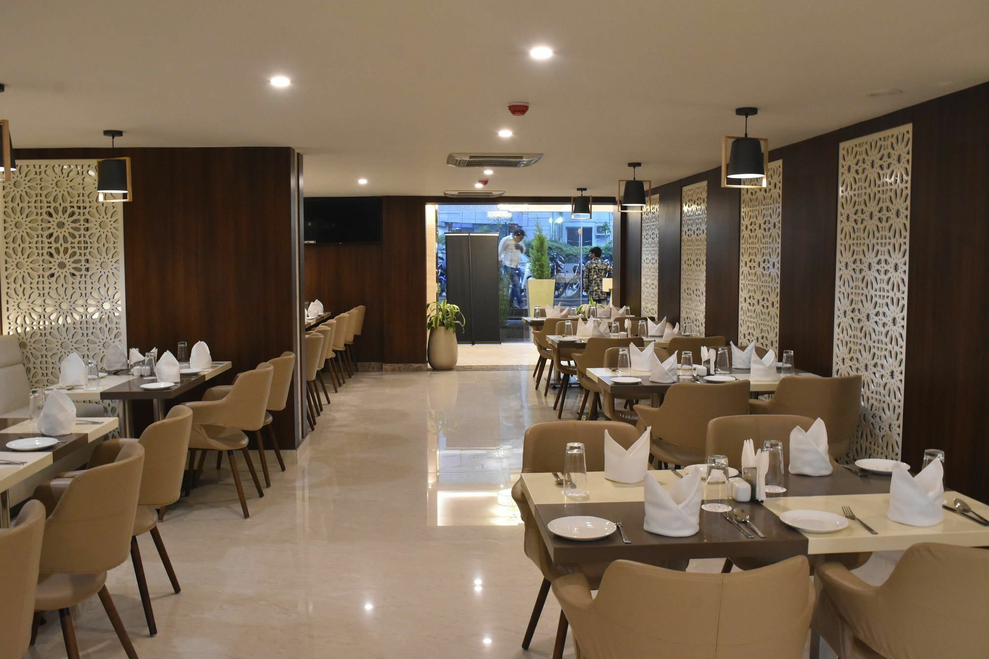 Ss Lumina Hotel บังกาลอร์ ภายนอก รูปภาพ